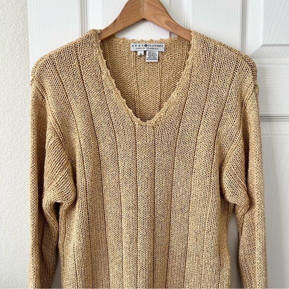 Vintage Saks Fifth Avenue Real Clothes Silk Knit V-neck Sweater in Size Small - Picture 3 of 8